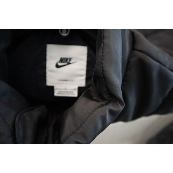 Nike FB7679-010 Women’s Sz L Black Sportswear Puffer Therma-FIT Loose Vest - Picture 3 of 10